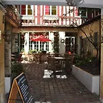 Le Vieux Carre Hotel