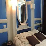 Le Vieux Carre Hotel 2*
