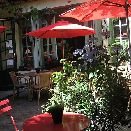 Le Vieux Carré Hotel 2*