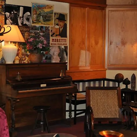 Hotel Le Vieux Carré 2*