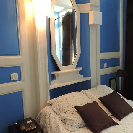 Le Vieux Carré Hotel 2*