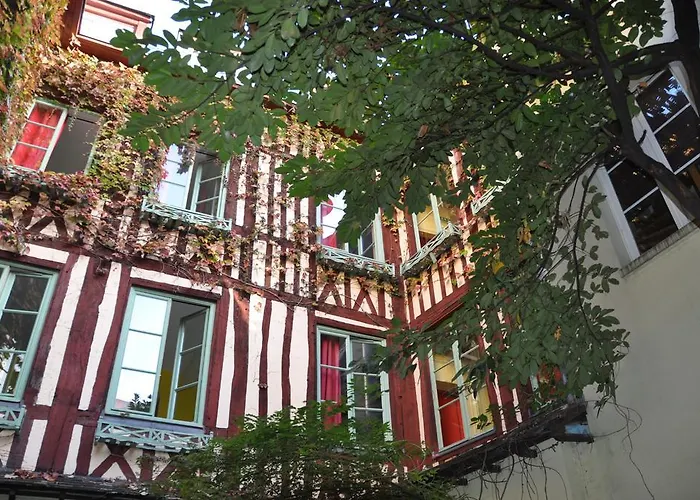 Le Vieux Carré Hotel