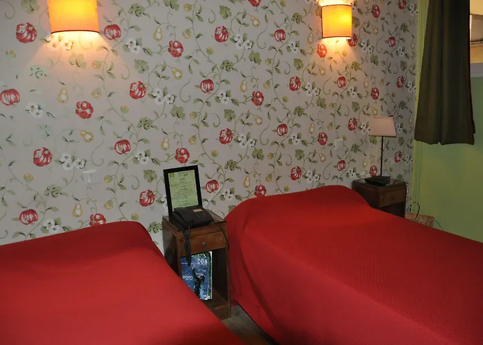 Le Vieux Carré Hotel 2*